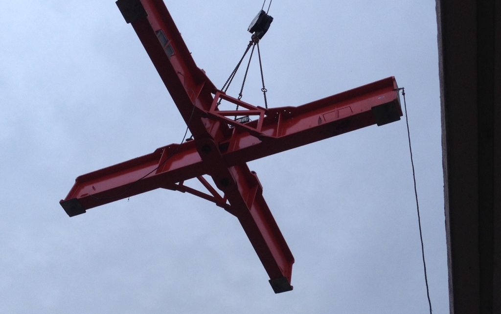  2019.03_COMMUN_Infos Travaux 16_La nouvelle grue s'installe (1) 