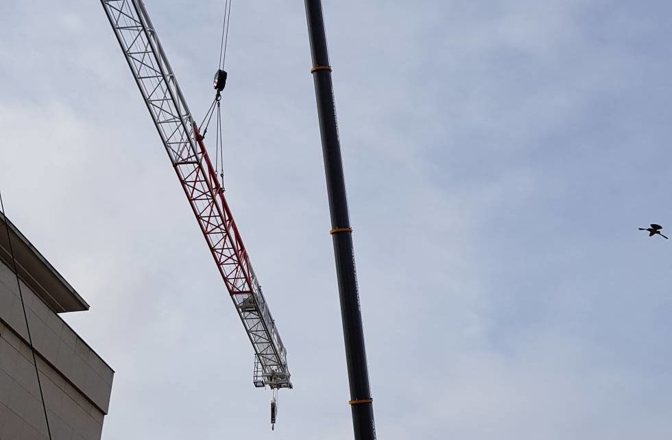 2019.03_COMMUN_Infos Travaux 16_La nouvelle grue s'installe (8) 